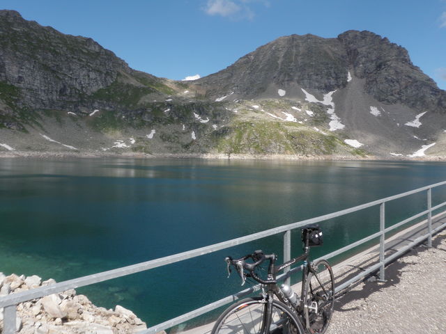 Rennrad und Mountainbike am Wurtensee Mölltaler Gletscher